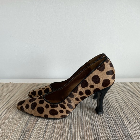 Stuart Weizmann Calf Hair Animal Print Pumps - Picture 11 of 14